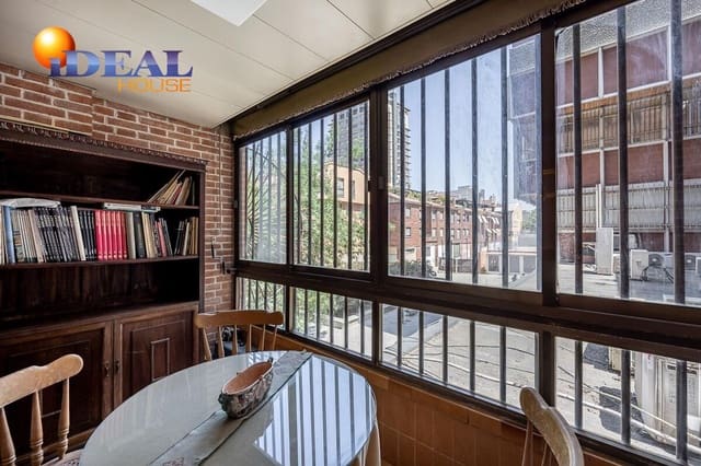 3 makuuhuone Asunto myytävänä paikassa Granada kaupunki mukana 
autotalli - 385 000 € (Ref: 9434150)