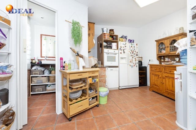 4 sypialnia Willa na sprzedaż w Gójar z basenem - 599 000 € (Ref: 9434151)