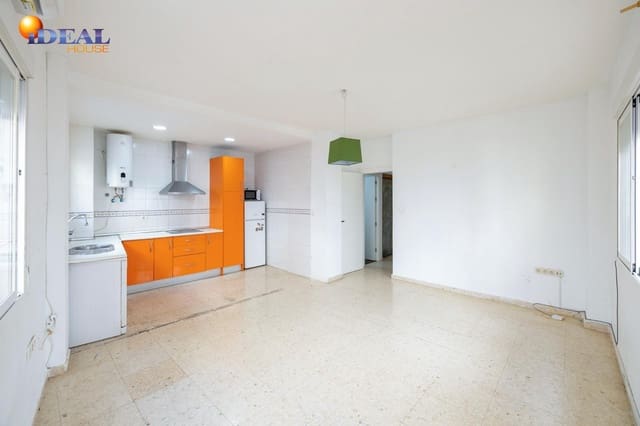 2 sovrum Lägenhet till salu i Granada stad - 199 900 € (Ref: 9434154)