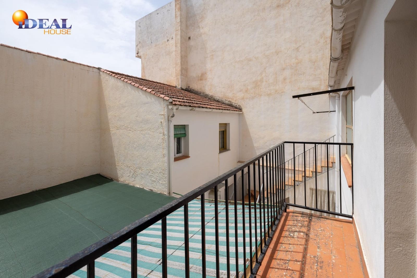 4 bedroom Townhouse for sale in Illora with garage - € 84,900 (Ref: 9434155)