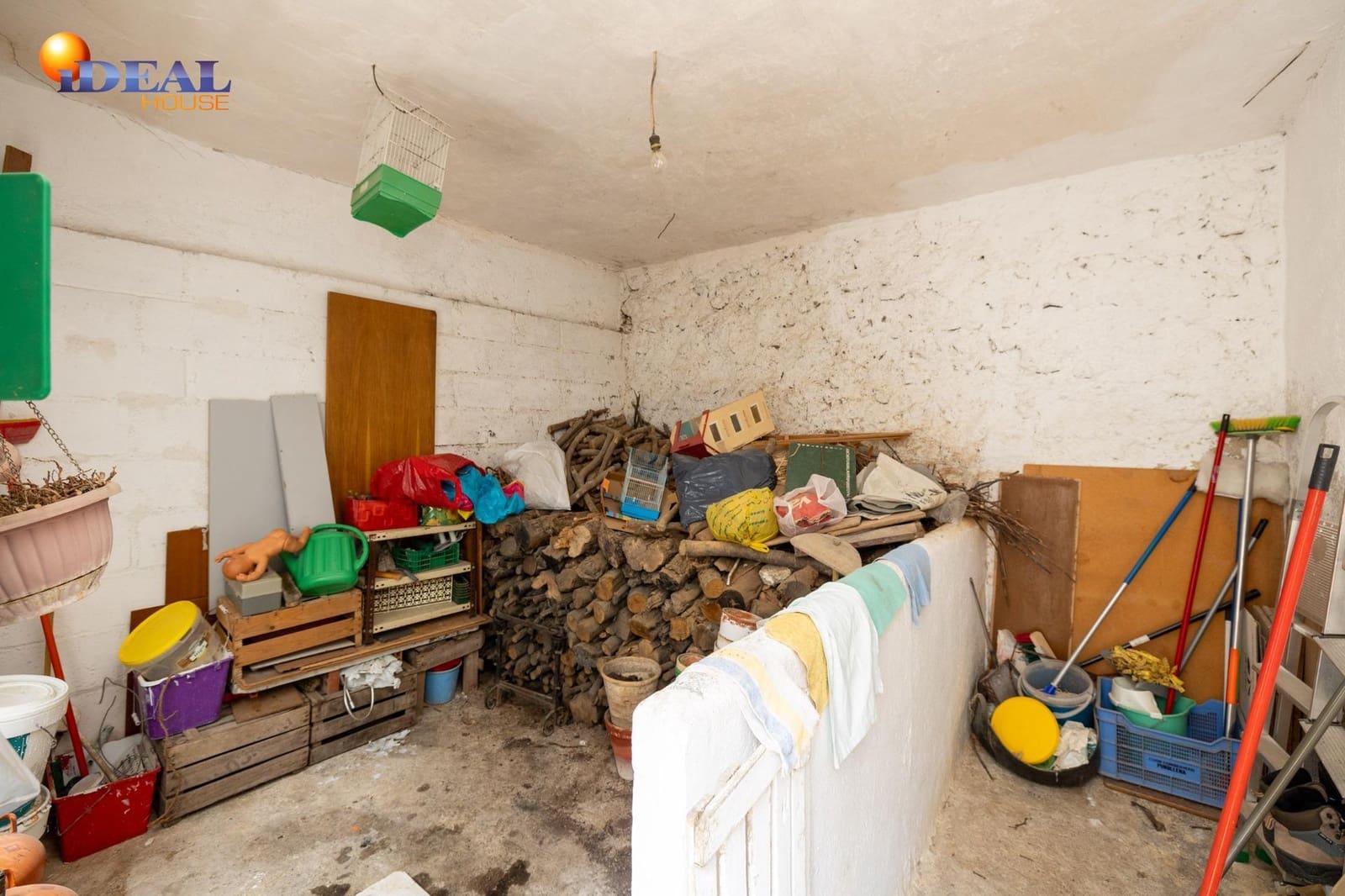 4 bedroom Townhouse for sale in Illora with garage - € 84,900 (Ref: 9434155)