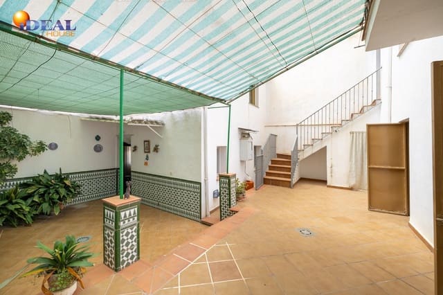 4 soverom Hus til salgs i Illora med garasje - € 84 900 (Ref: 9434155)