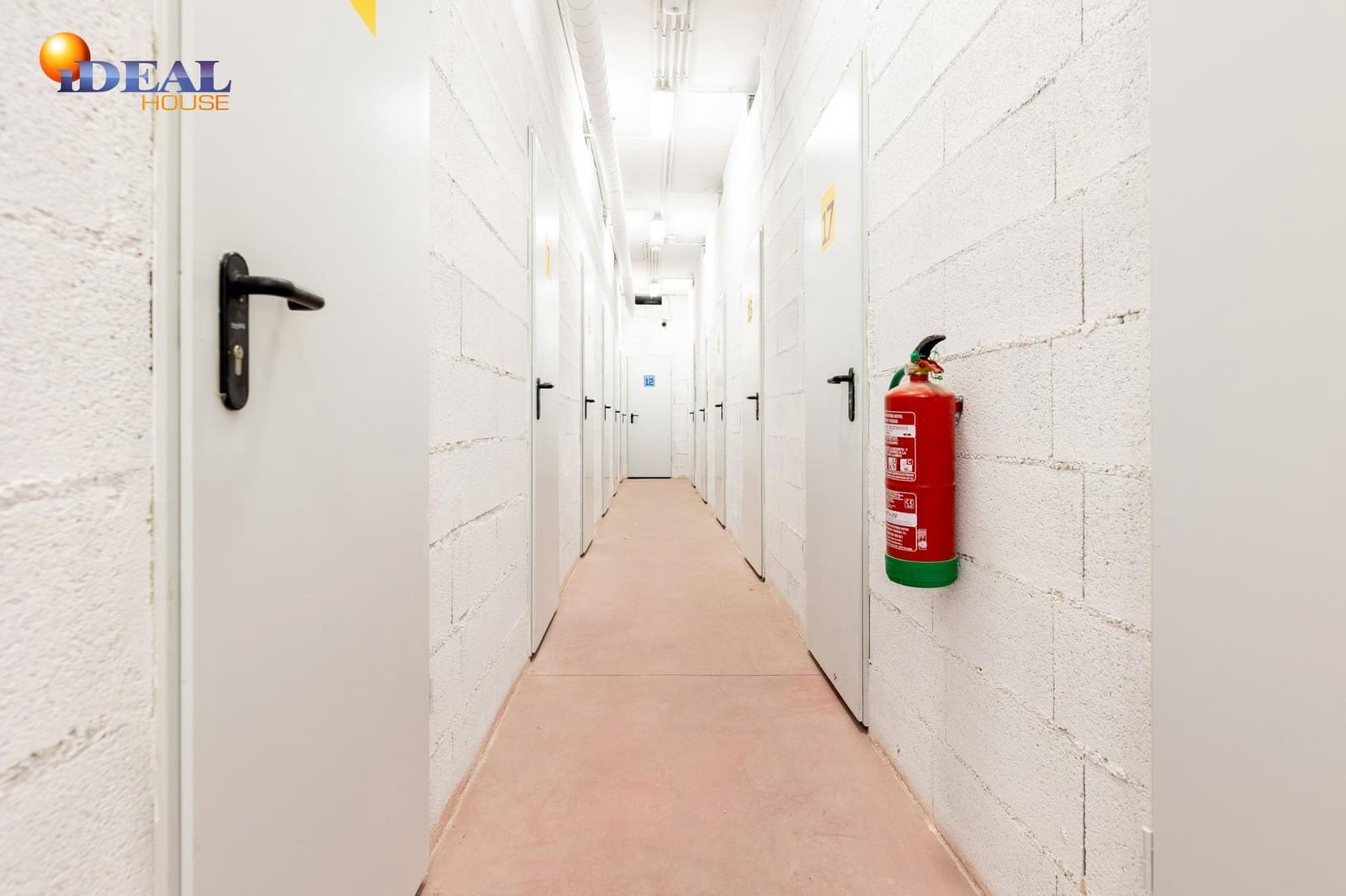 Commercieel te koop in Granada stad - € 535.000 (Ref: 9434158)