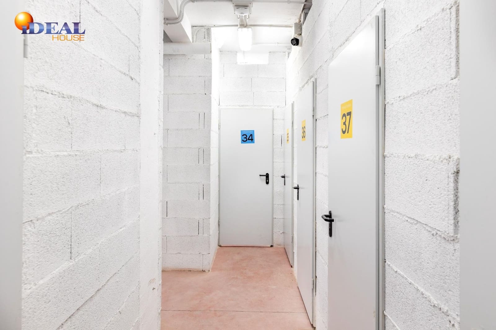 Commercieel te koop in Granada stad - € 535.000 (Ref: 9434158)