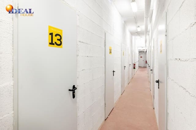 Commercieel te koop in Camino de Ronda - Rosaleda, Granada stad - € 535.000 (Ref: 9434158)