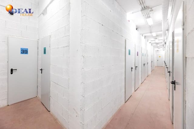 Commercieel te koop in Camino de Ronda - Rosaleda, Granada stad - € 535.000 (Ref: 9434158)