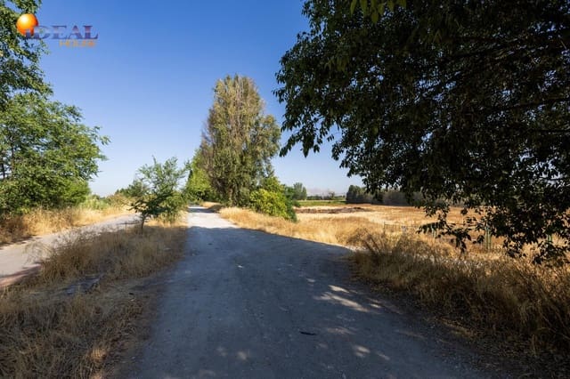 Ubebygd land til salgs i Pedanias de Granada, Granada by - € 220 000 (Ref: 9434159)