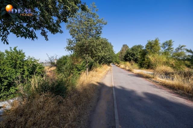 Ubebygd land til salgs i Pedanias de Granada, Granada by - € 220 000 (Ref: 9434159)