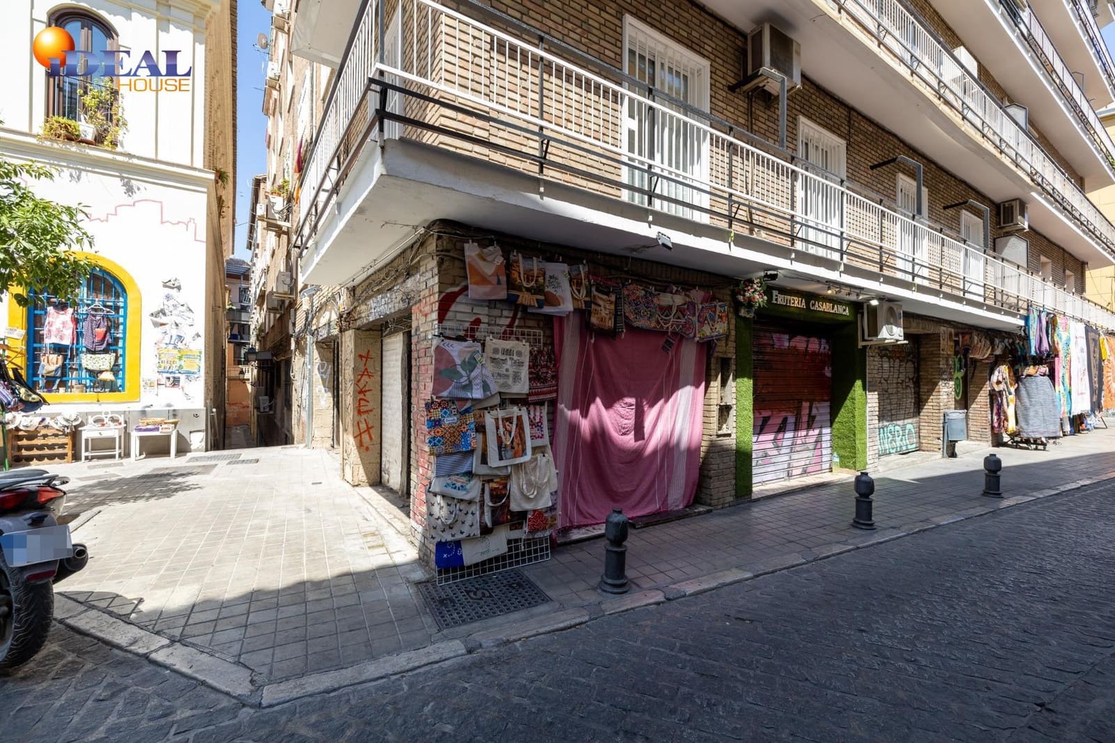 Comercial para venda em Granada cidade - 90 000 € (Ref: 9434163)