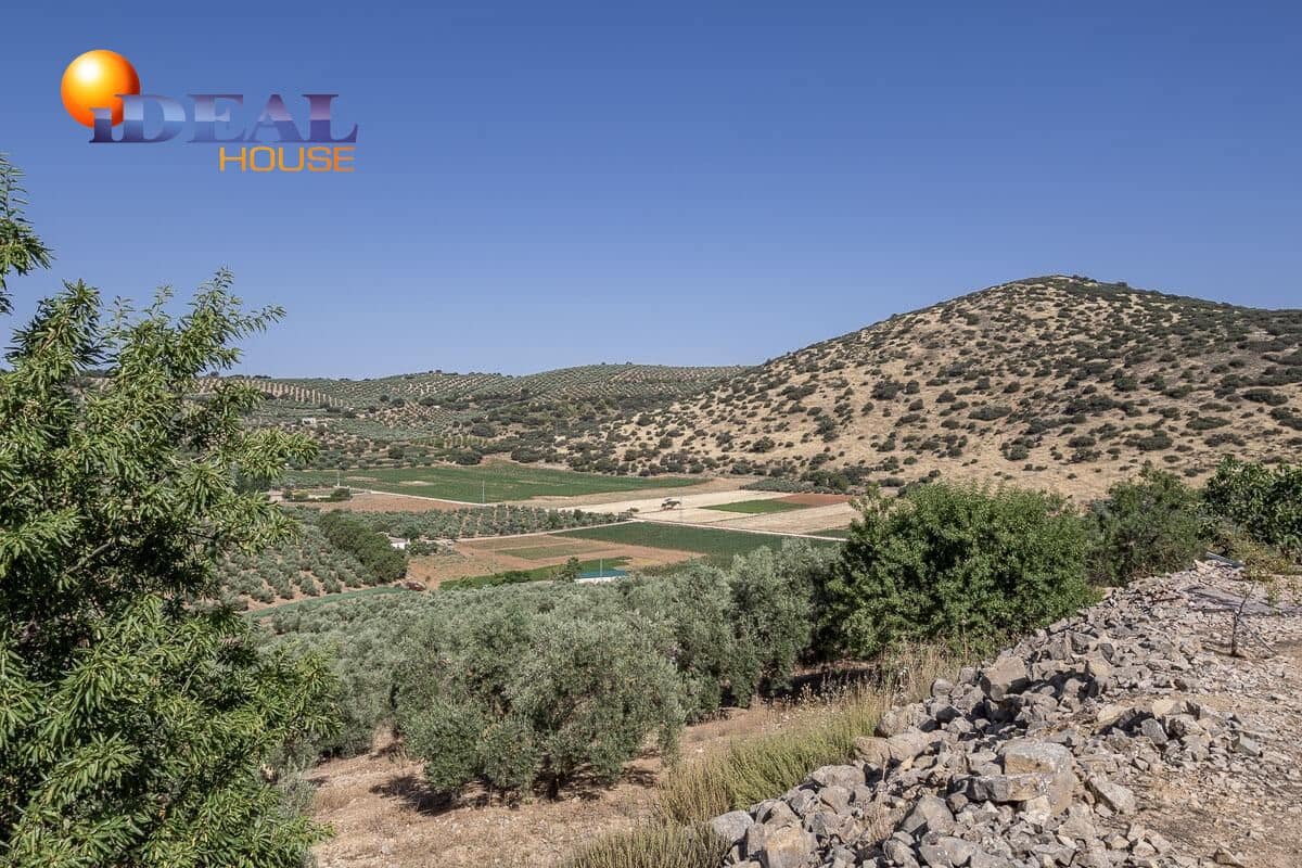 Grunde uden byggetilladelser til salg i Montefrio - € 240.000 (Ref: 9434166)