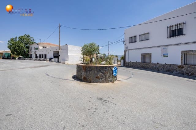 Bar/Restaurante de 4 habitaciones en Huéneja en venta - 245.000 € (Ref: 9434167)