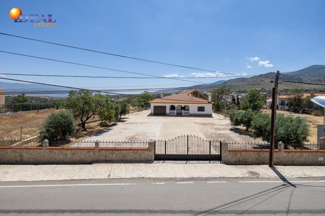 Bar/Restaurante de 4 habitaciones en Huéneja en venta - 245.000 € (Ref: 9434167)