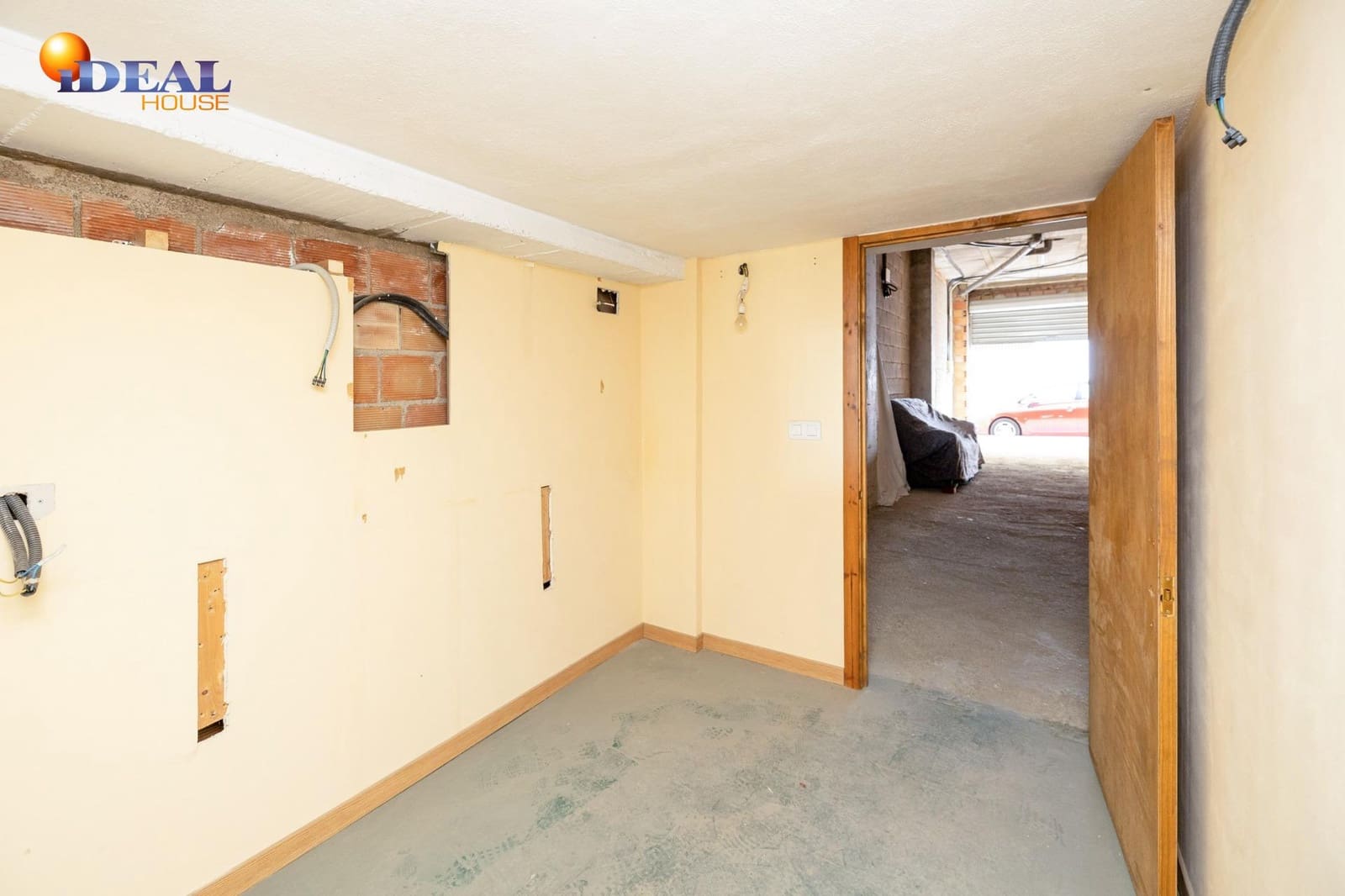 Comercial para venda em Peligros - 59 000 € (Ref: 9434172)