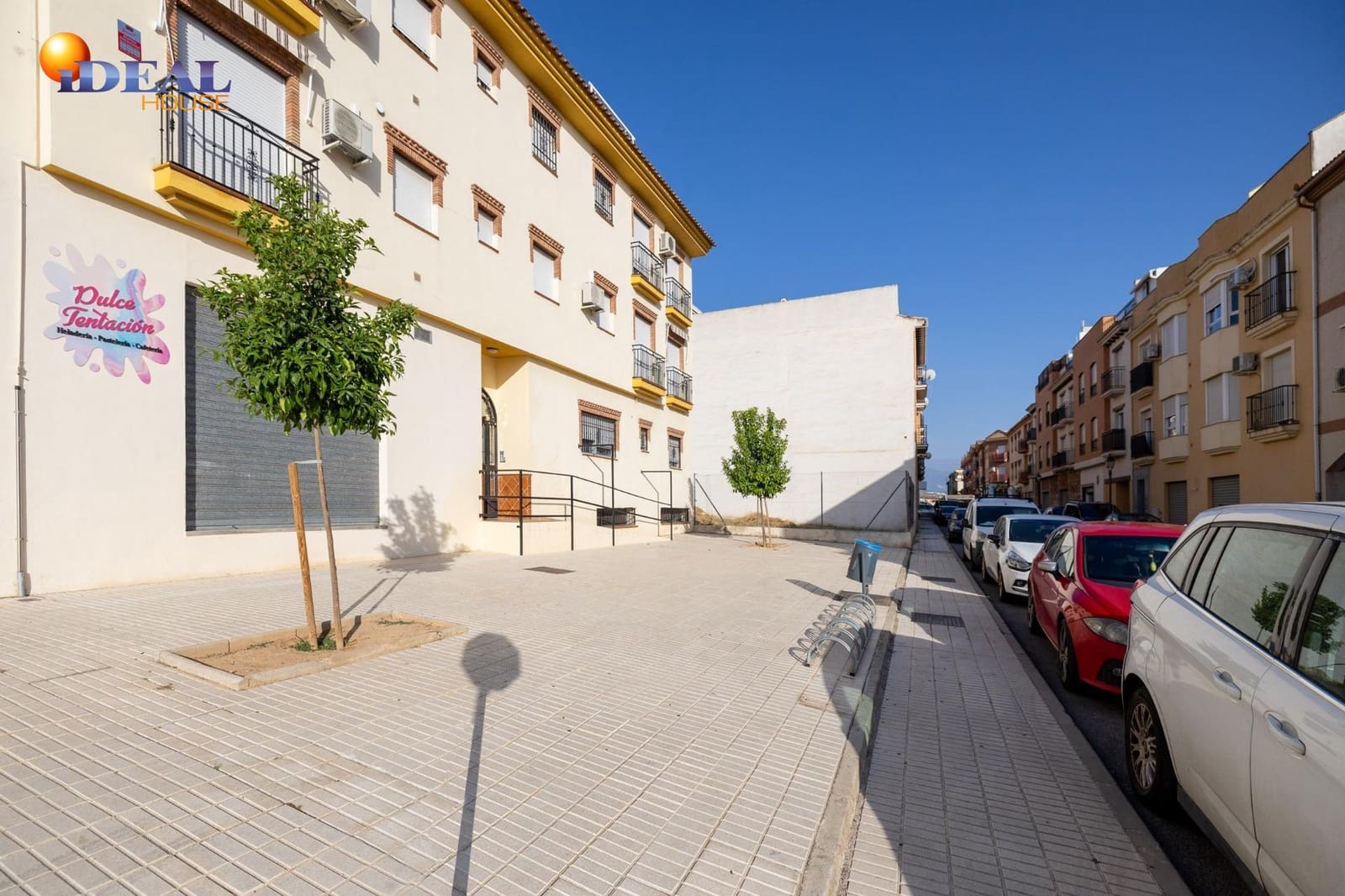 Comercial para venda em Peligros - 59 000 € (Ref: 9434172)