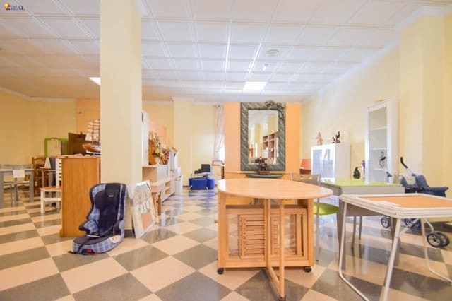 Comercial para venda em Montefrío - 200 000 € (Ref: 9434174)