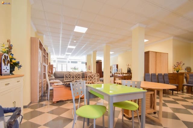 Comercial para venda em Montefrío - 200 000 € (Ref: 9434174)