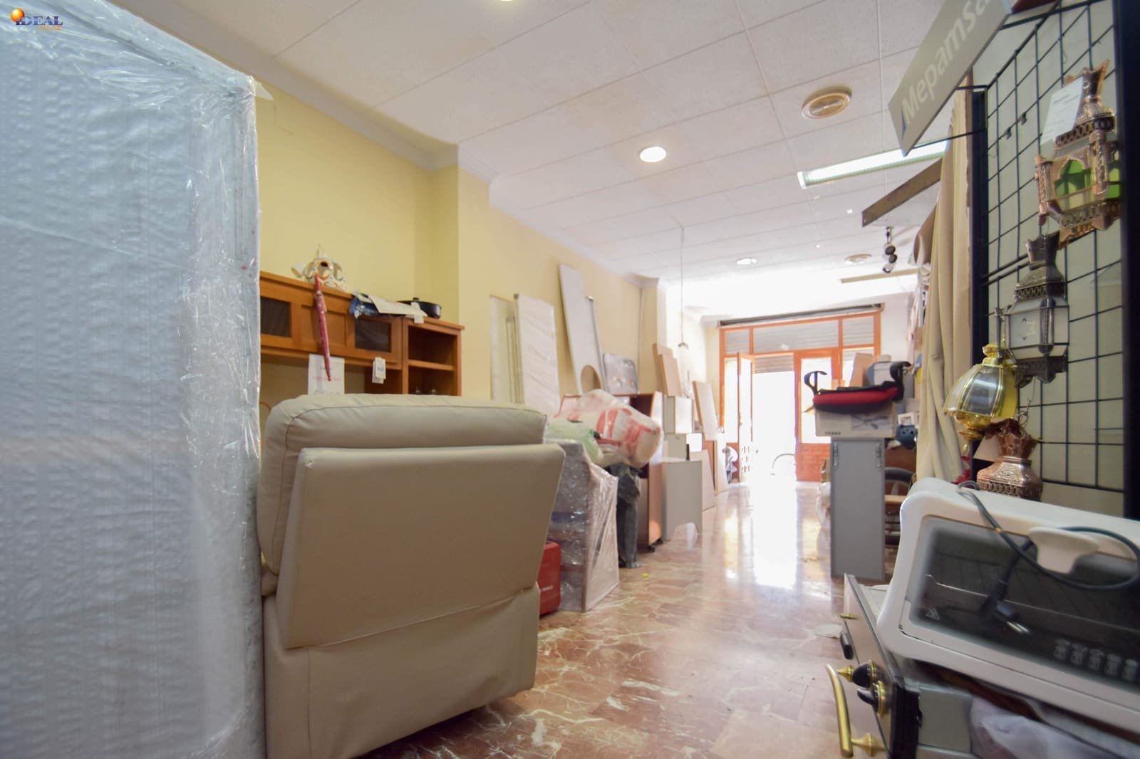 Commercial for sale in Montefrio - € 100,000 (Ref: 9434181)