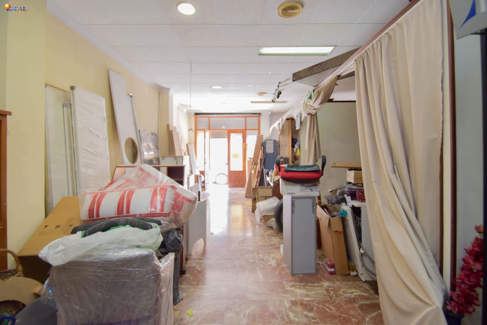 Commercial for sale in Montefrio - € 100,000 (Ref: 9434181)