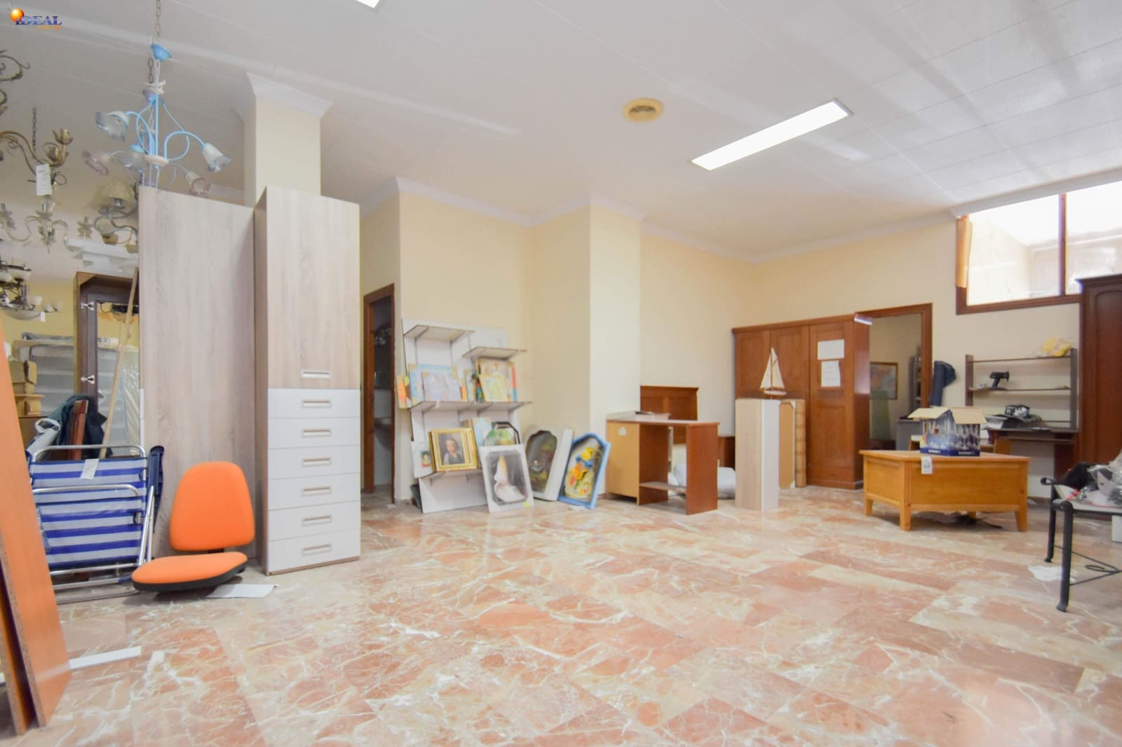 Commercial for sale in Montefrio - € 100,000 (Ref: 9434181)