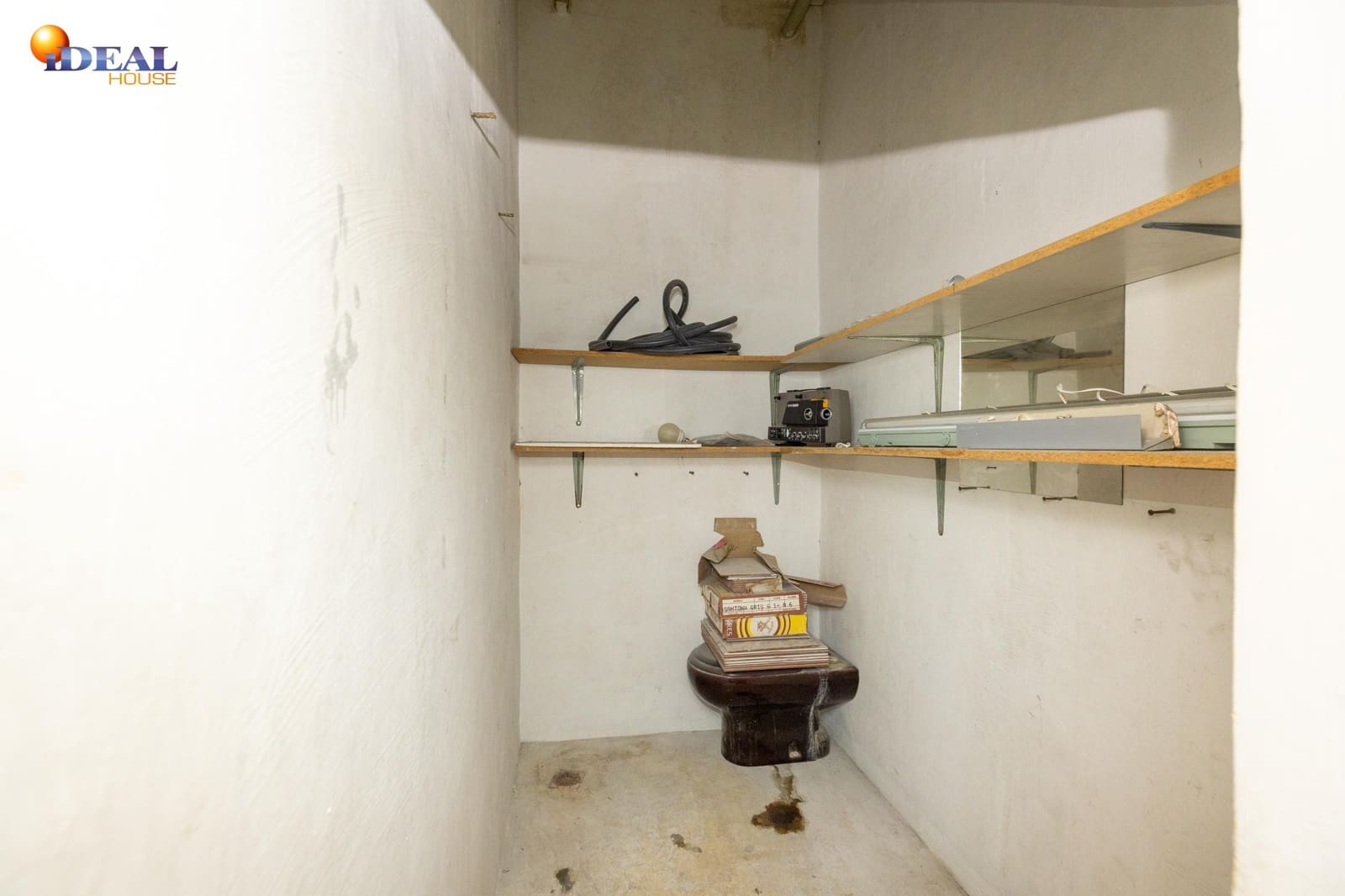 Företag till salu i Granada stad - 200 000 € (Ref: 9434182)