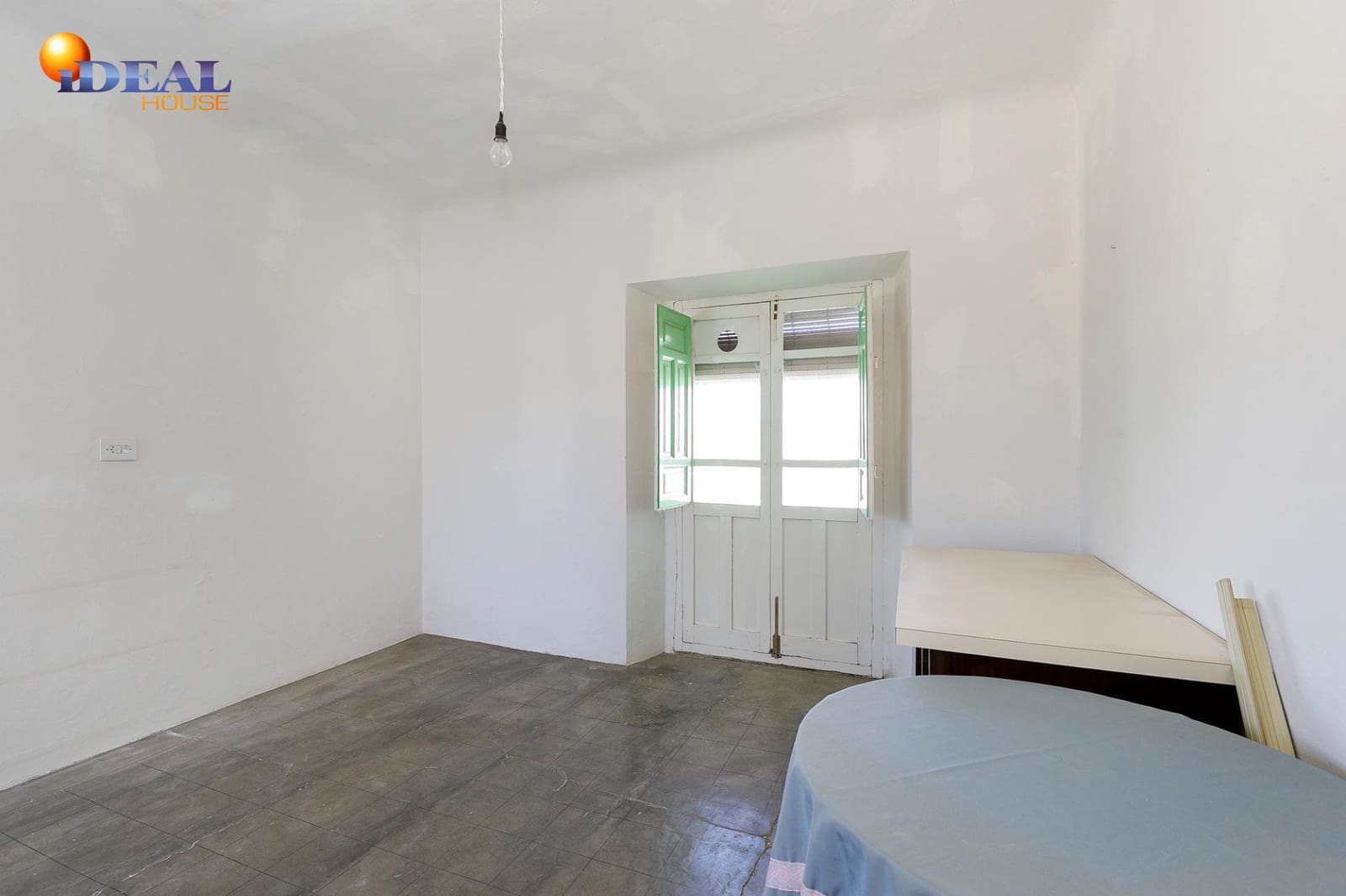 5 bedroom Business for sale in Moraleda de Zafayona with garage - € 199,000 (Ref: 9434183)