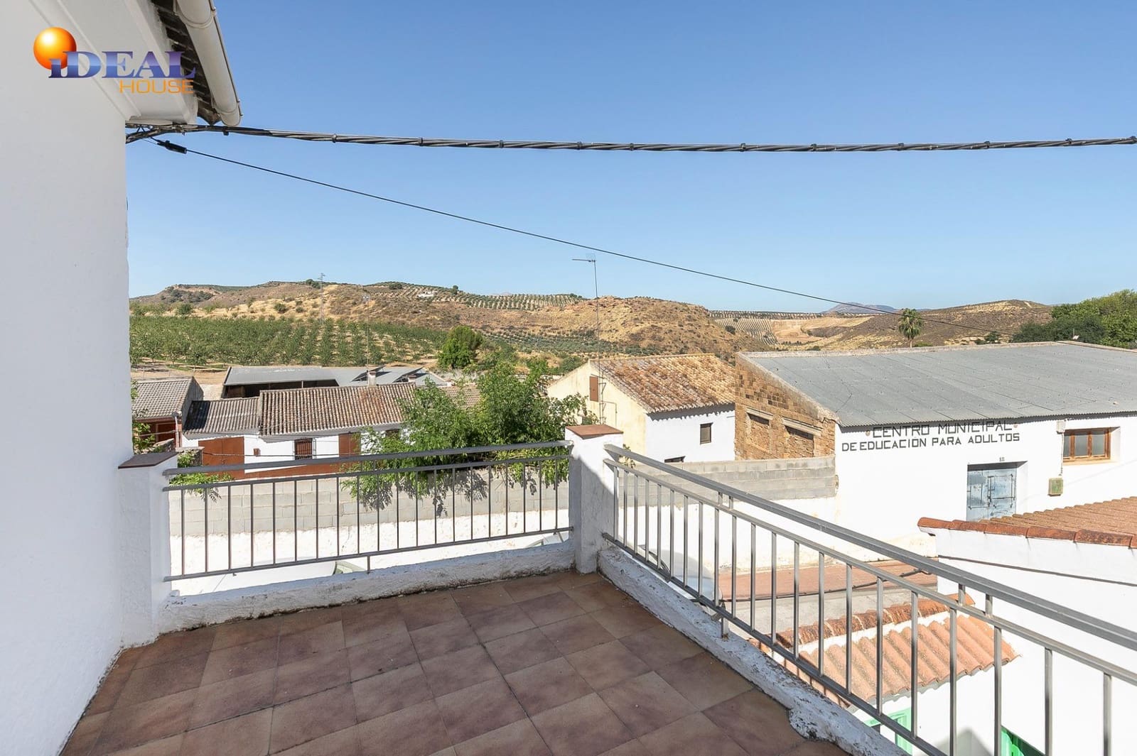 5 bedroom Business for sale in Moraleda de Zafayona with garage - € 199,000 (Ref: 9434183)