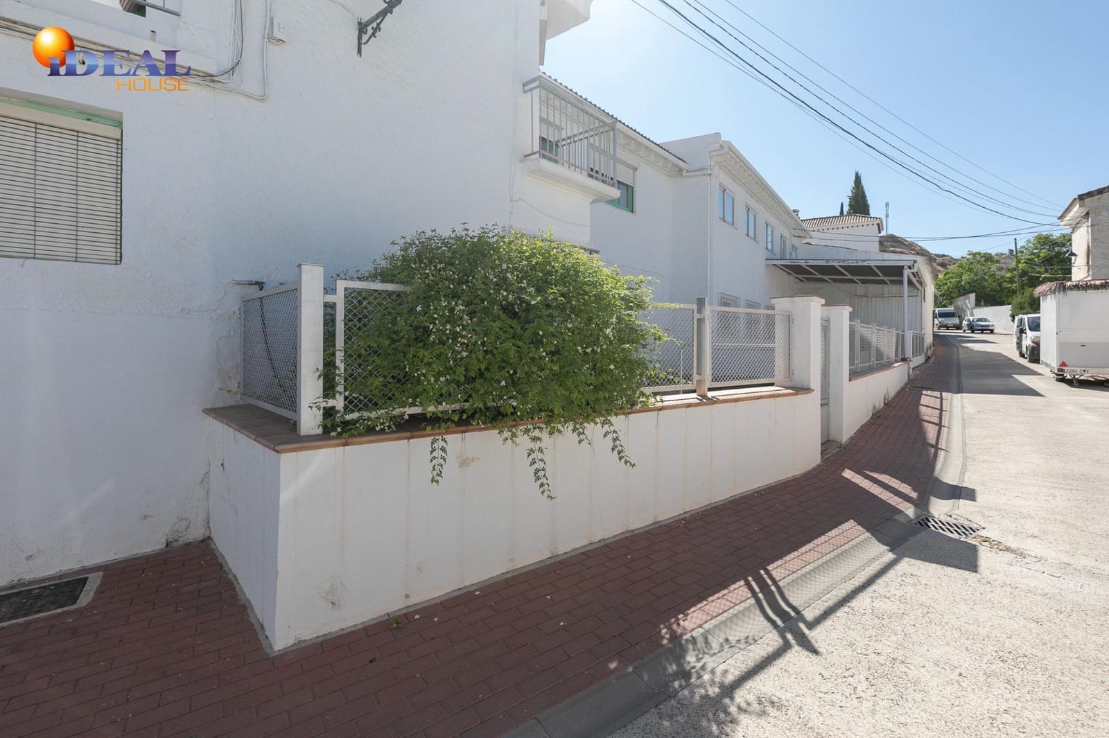 5 bedroom Business for sale in Moraleda de Zafayona with garage - € 199,000 (Ref: 9434183)
