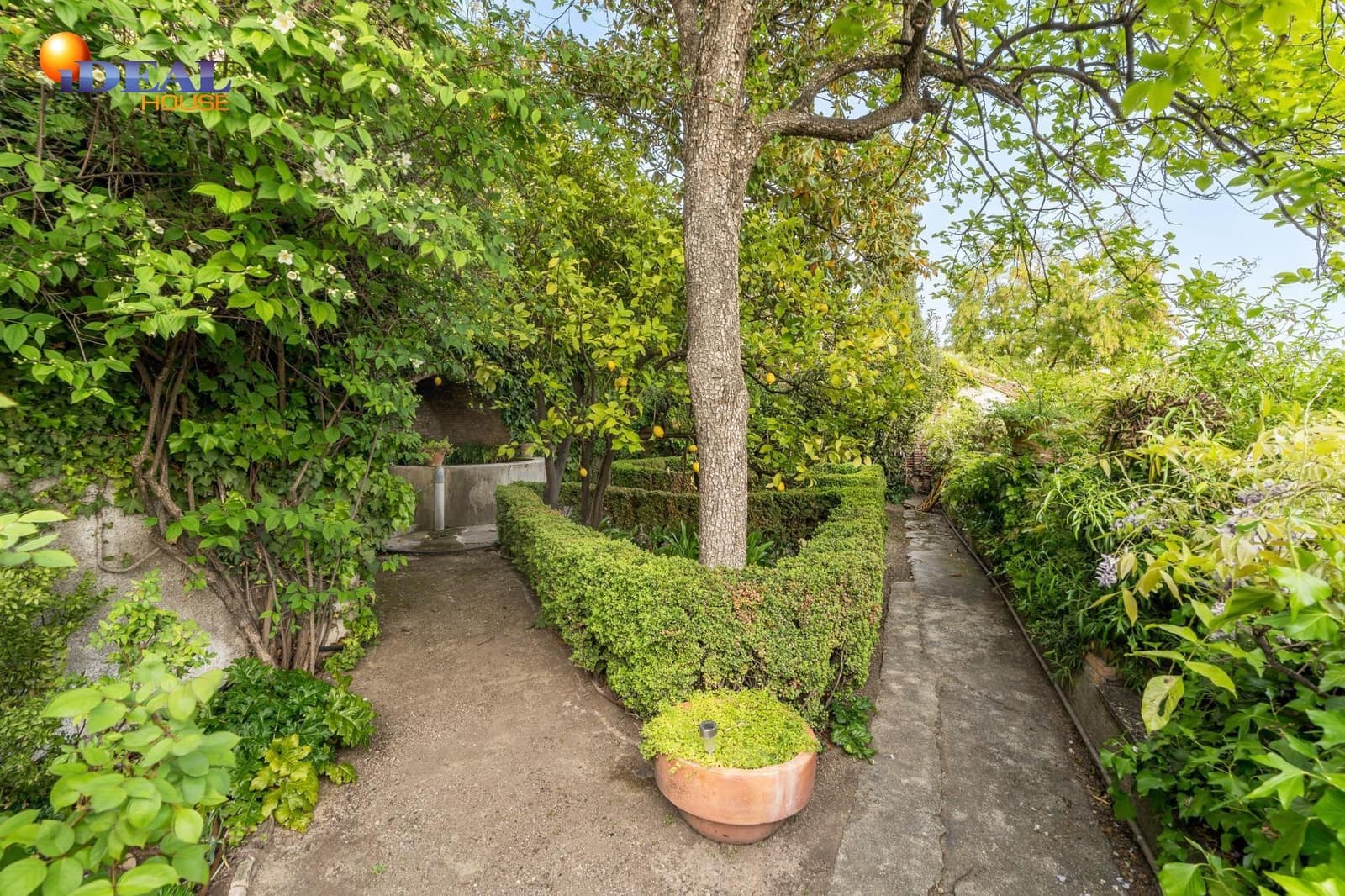 10 camera da letto Villa in vendita in Granada citta con piscina garage - 1.300.000 € (Rif: 9434188)