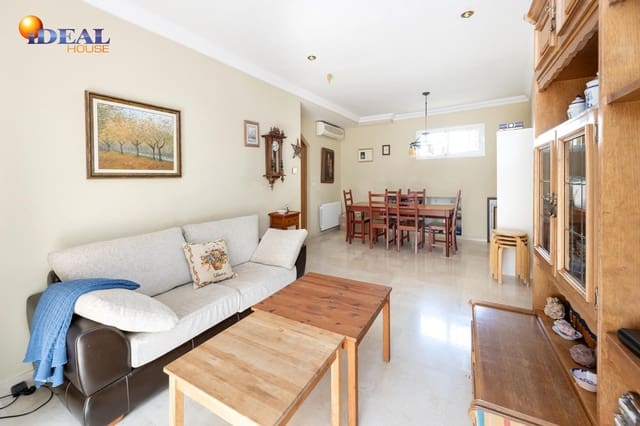 4 slaapkamer Rijtjeshuis te koop in Carretera de la Sierra, Granada stad met zwembad garage - € 430.000 (Ref: 9434189)