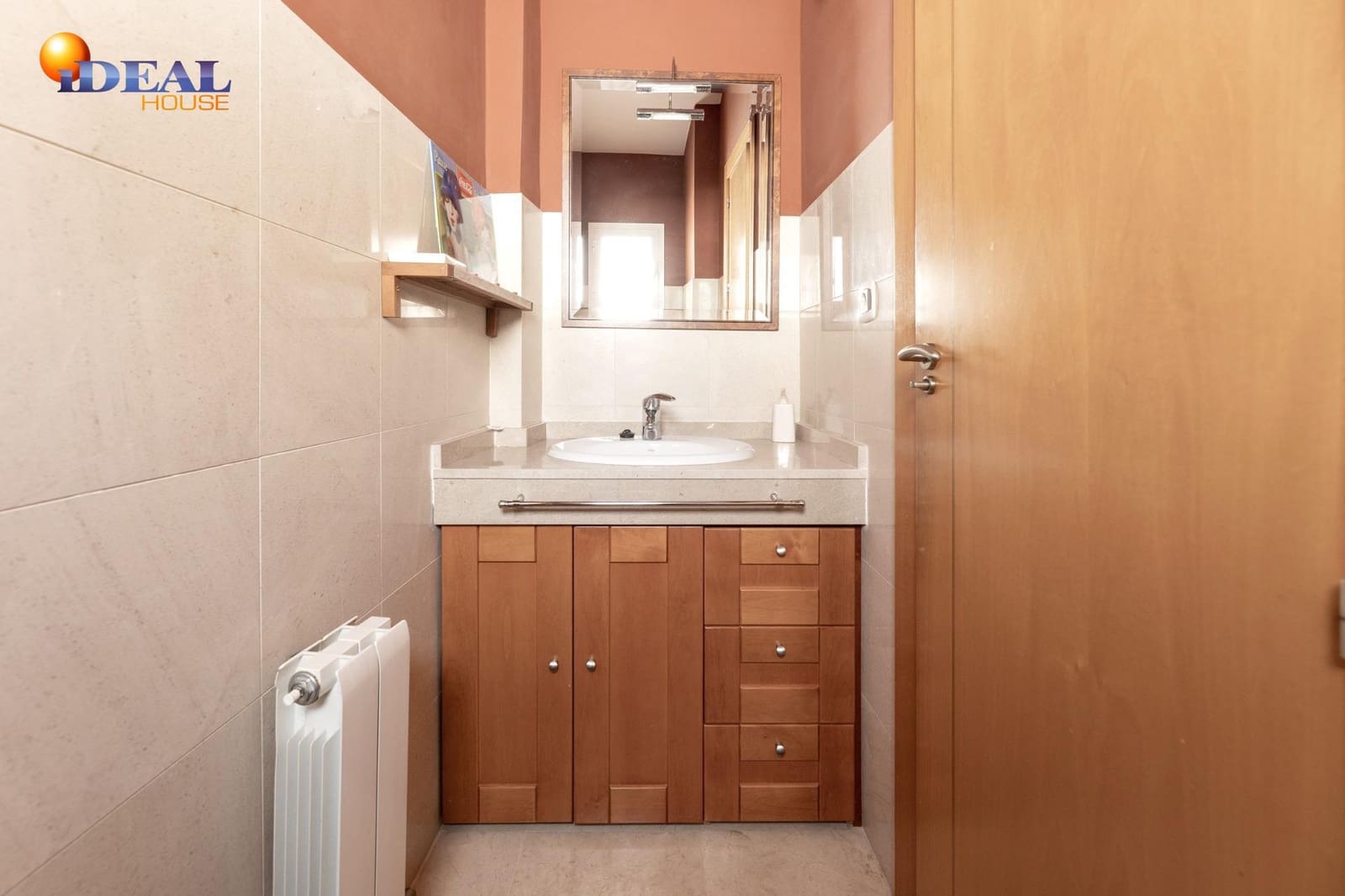 4 slaapkamer Rijtjeshuis te koop in Granada stad met zwembad garage - € 430.000 (Ref: 9434189)