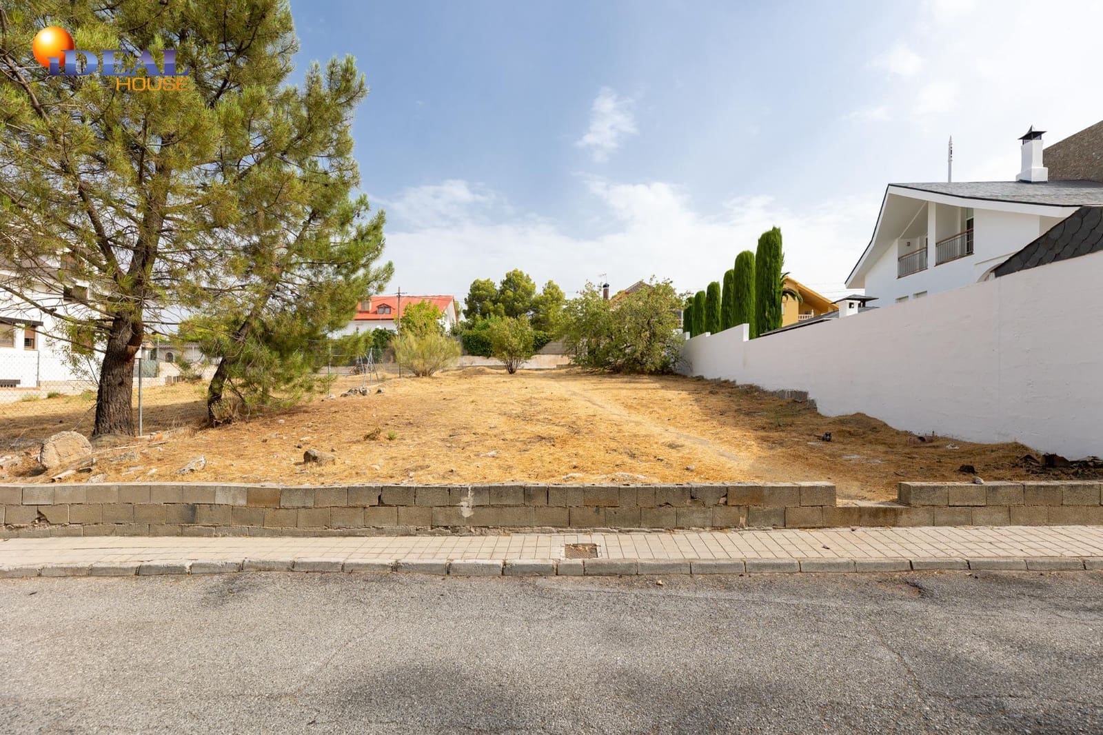 Bauplatz zu verkaufen in La Zubia - 80.000 € (Ref: 9434196)