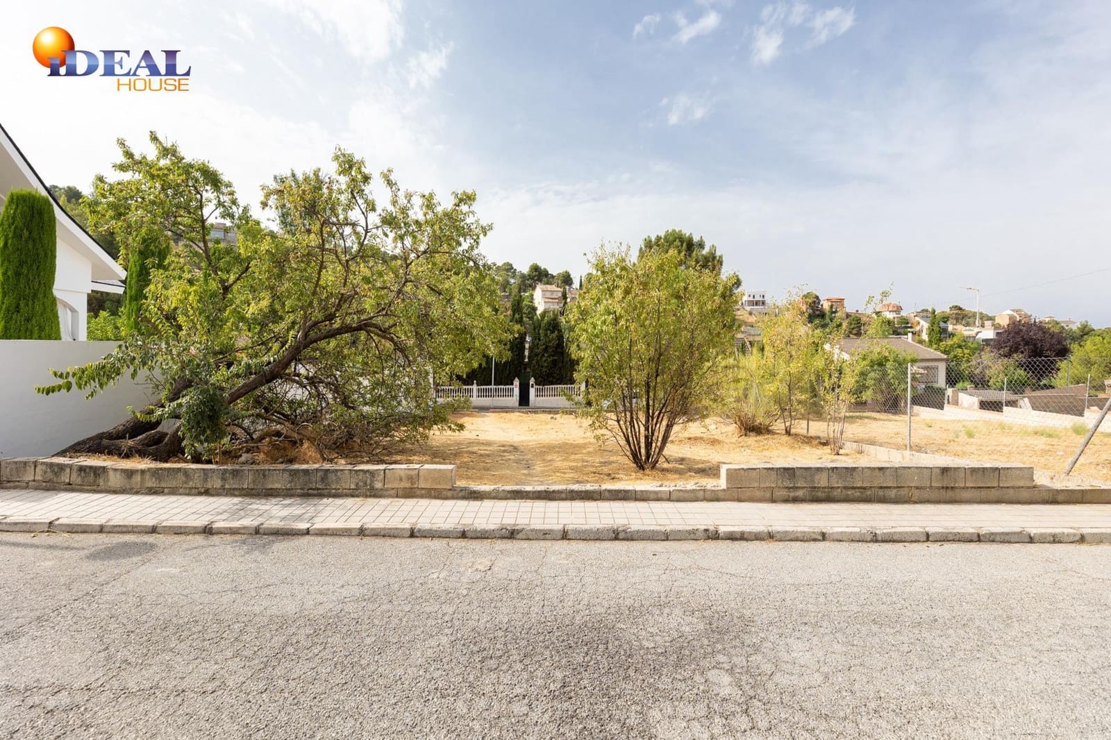 Bauplatz zu verkaufen in La Zubia - 80.000 € (Ref: 9434196)