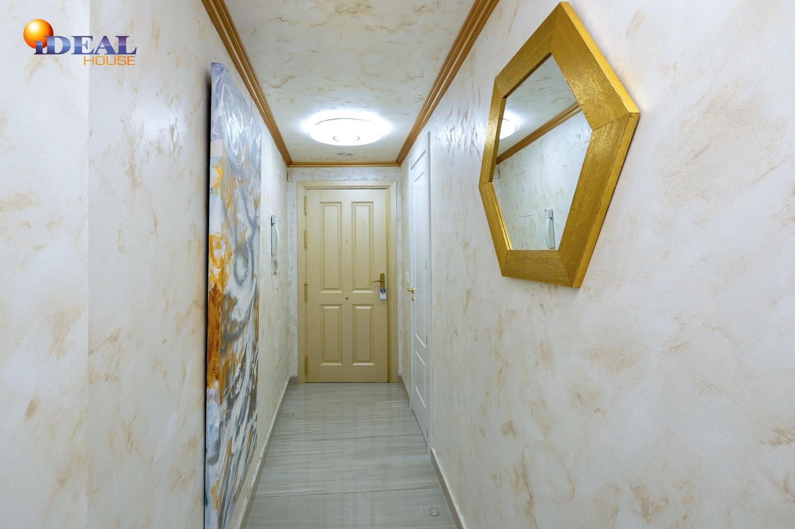 2 bedroom Flat for sale in Granada city - € 420,000 (Ref: 9434199)