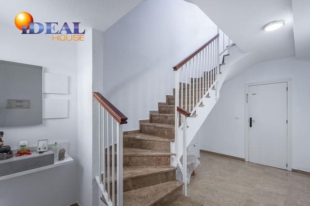 3 sovrum Radhus till salu i Ogíjares med garage - 215 000 € (Ref: 9434200)