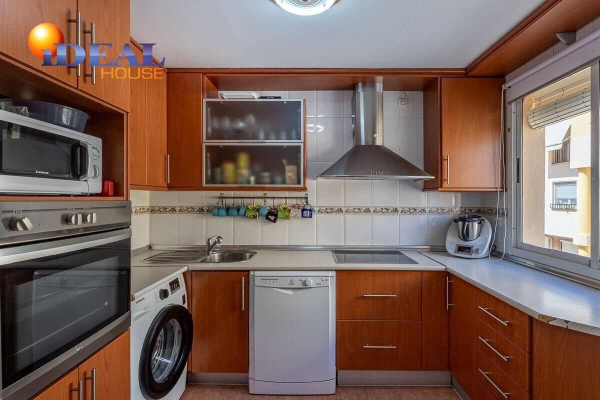 3 sovrum Radhus till salu i Ogijares med garage - 215 000 € (Ref: 9434200)