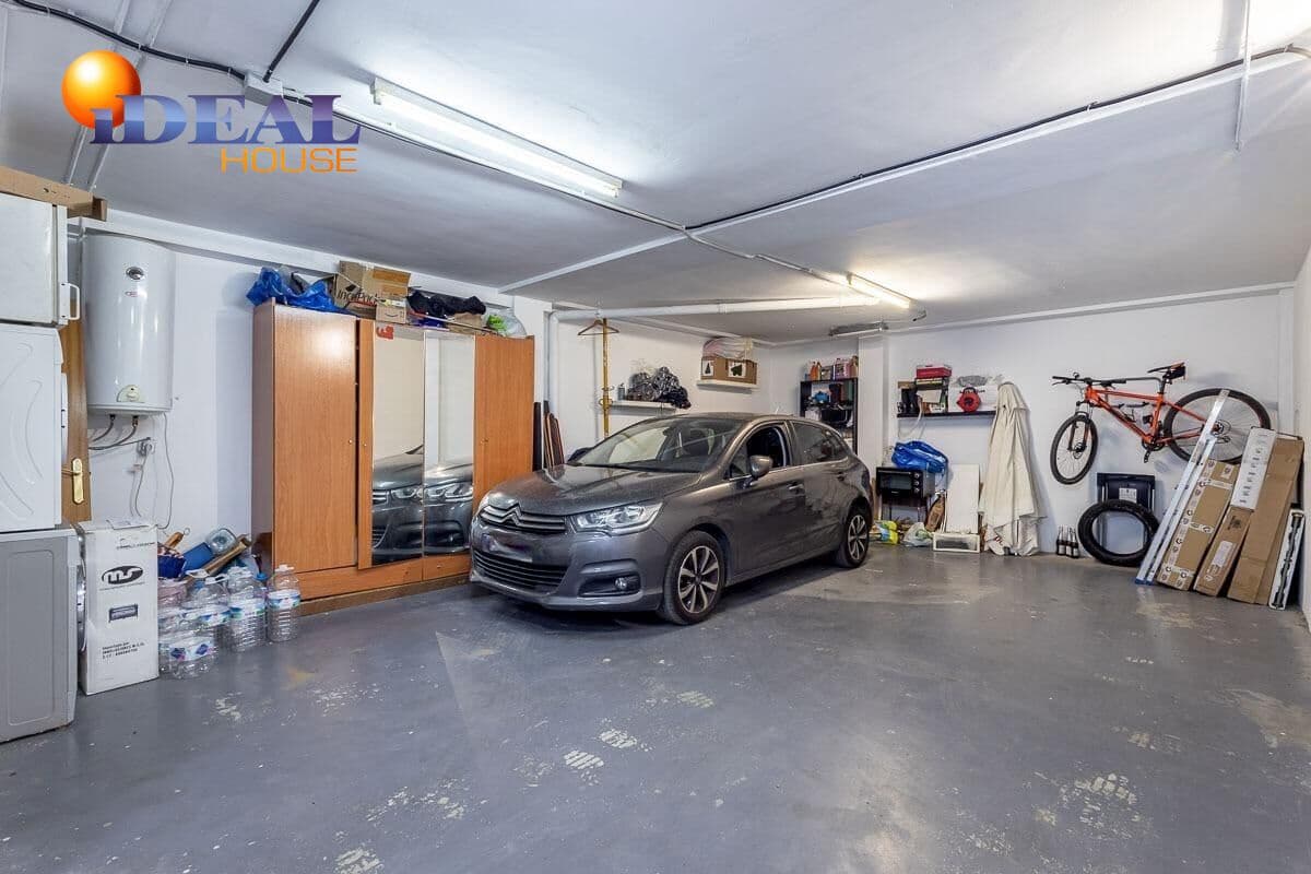 3 sovrum Radhus till salu i Ogijares med garage - 215 000 € (Ref: 9434200)