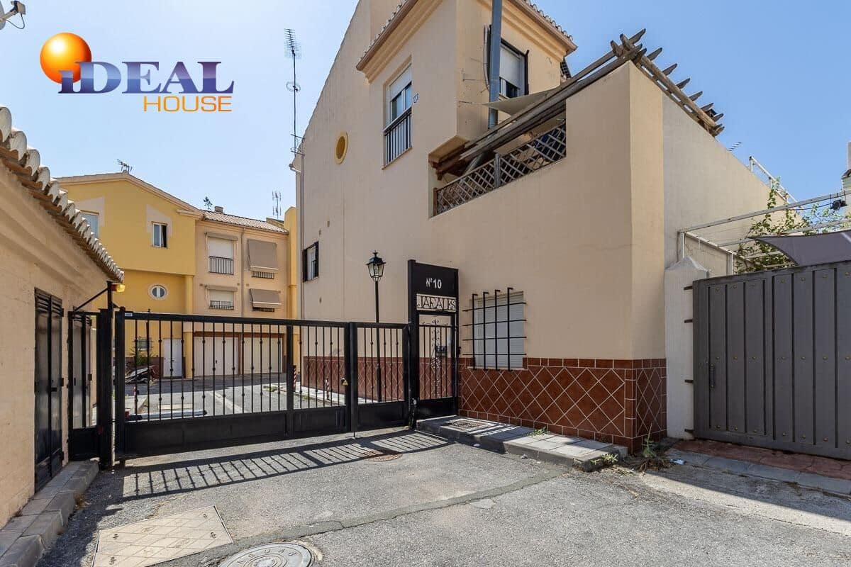 3 sovrum Radhus till salu i Ogijares med garage - 215 000 € (Ref: 9434200)