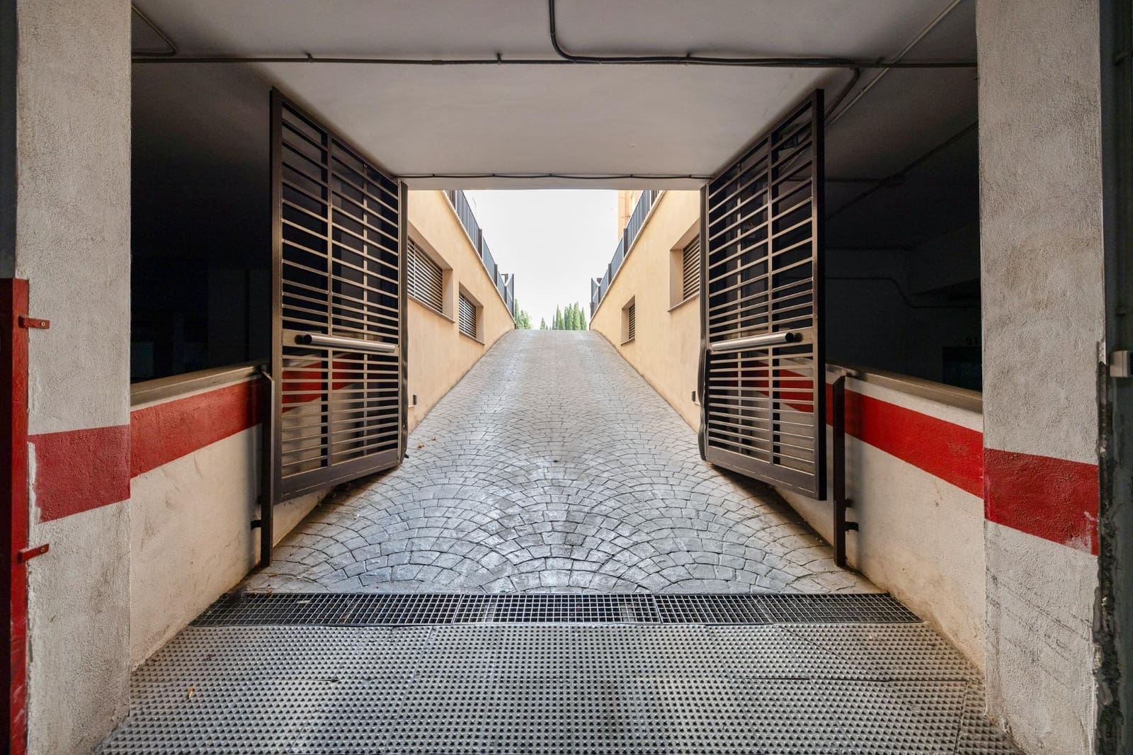 Garage for sale in Atarfe - € 9,000 (Ref: 9434201)