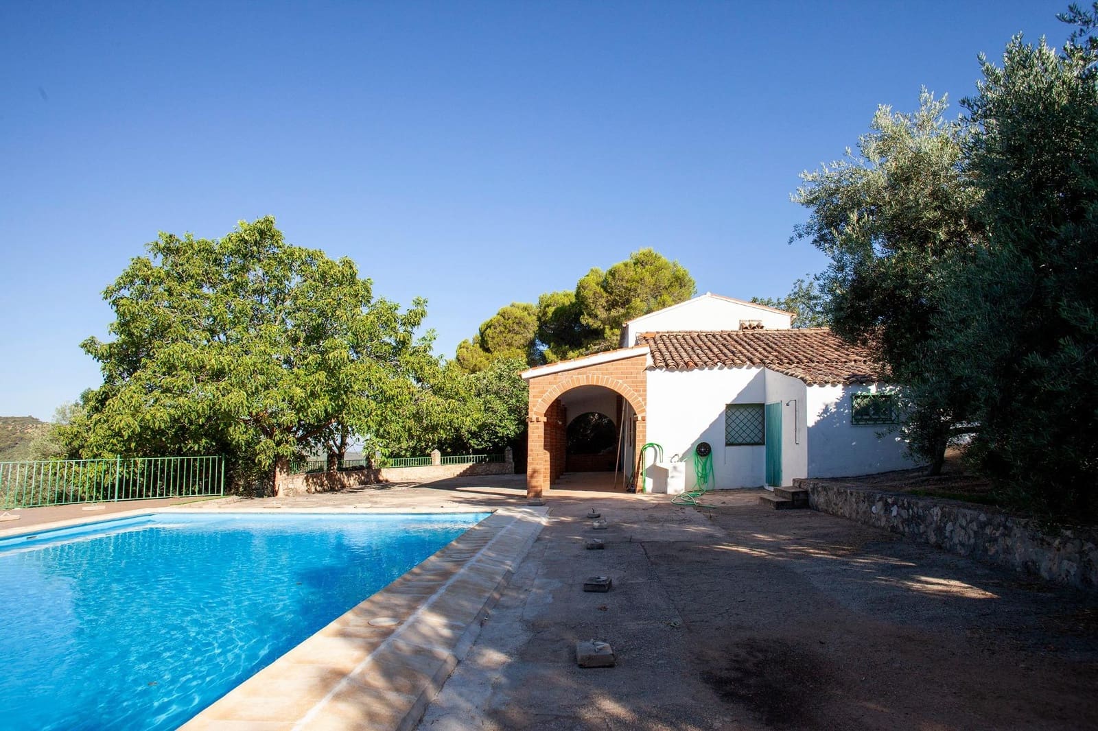 8 bedroom Finca/Country House for sale in Beas de Segura - € 345,000 (Ref: 9434203)