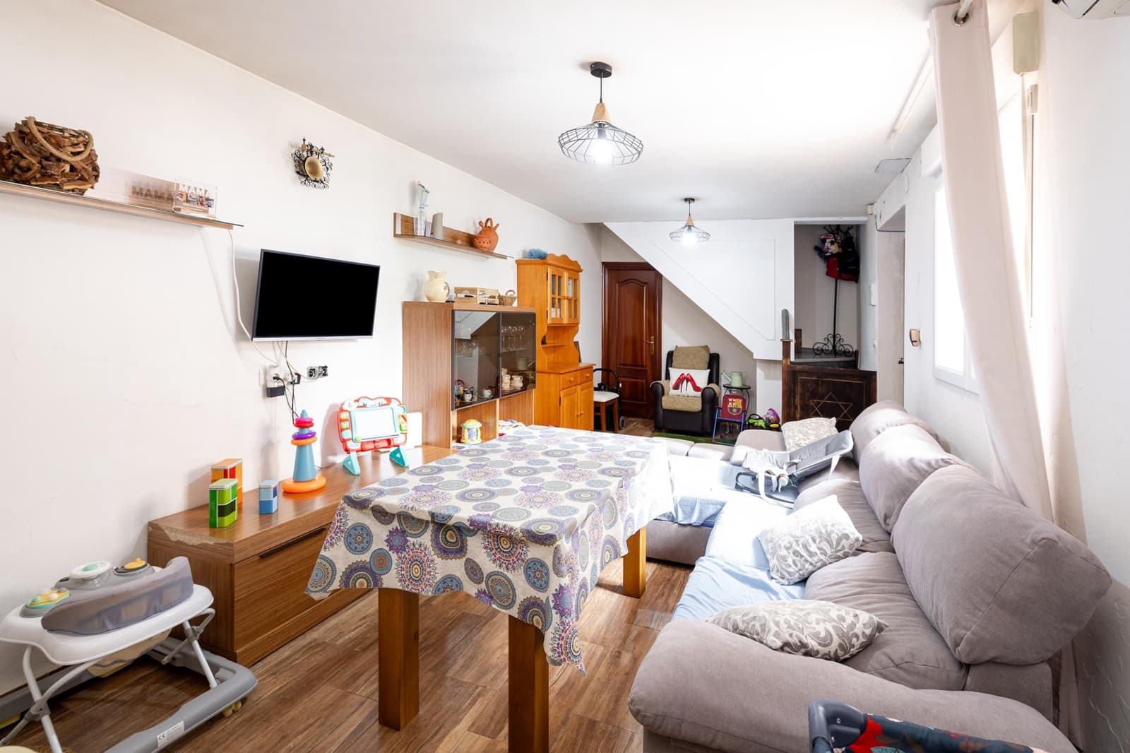 Casa de 3 habitaciones en Olivares en venta - 83.000 € (Ref: 9434204)