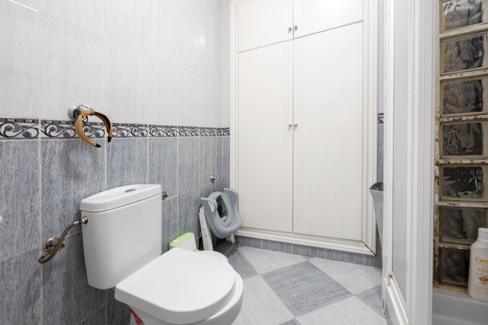 Casa de 3 habitaciones en Olivares en venta - 83.000 € (Ref: 9434204)