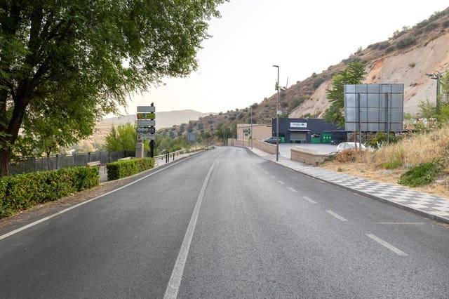 Terrain à Bâtir à vendre à Iznalloz - 180 000 € (Ref: 9434205)