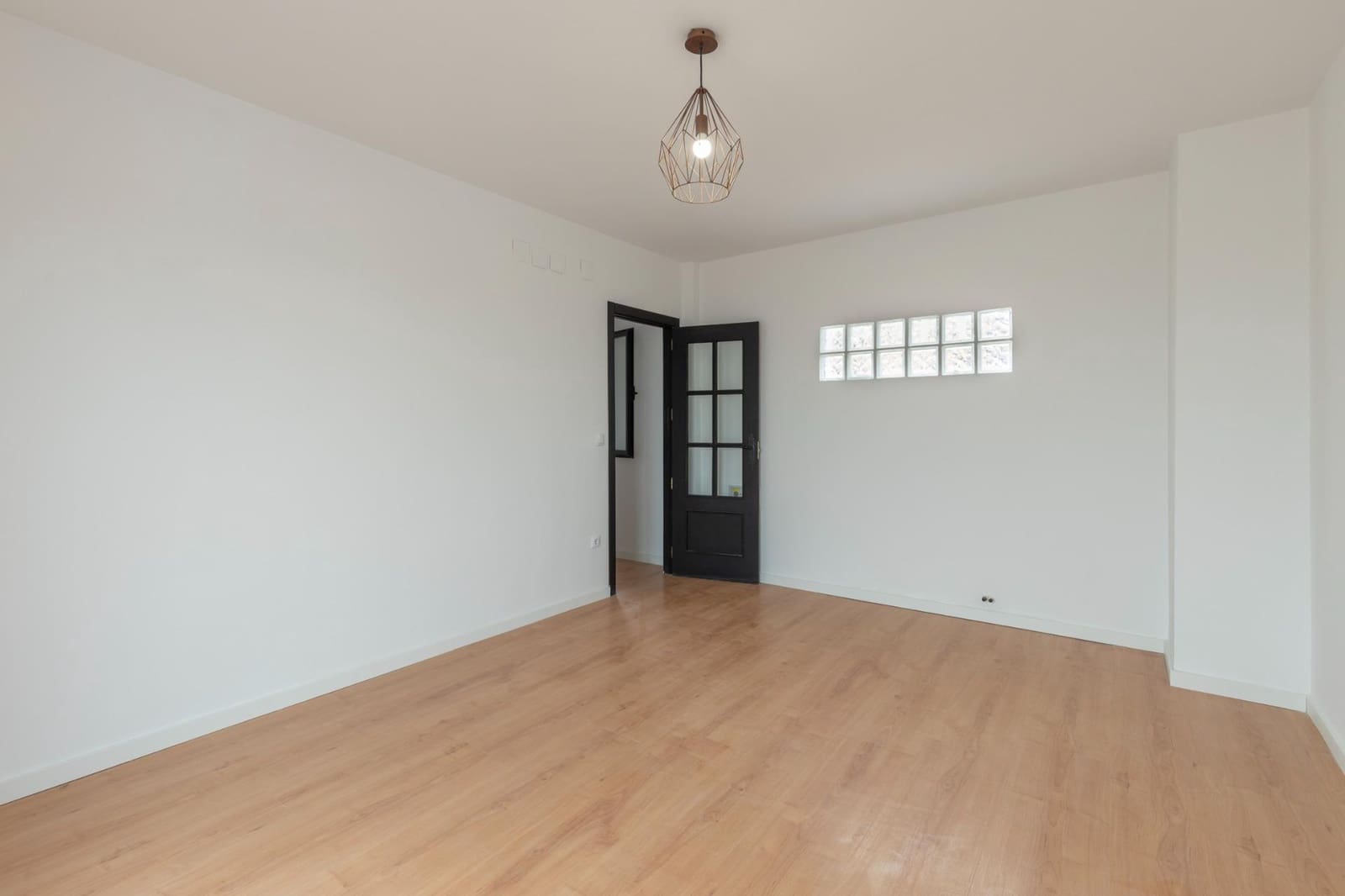 6 bedroom Townhouse for sale in Monachil - € 355,000 (Ref: 9434206)