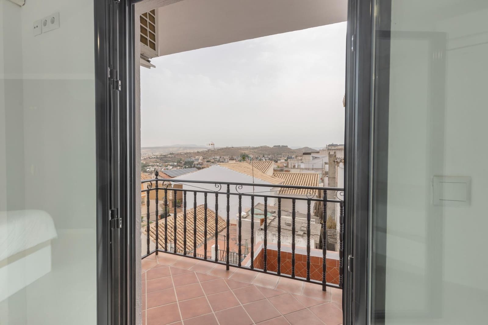 6 bedroom Townhouse for sale in Monachil - € 355,000 (Ref: 9434206)