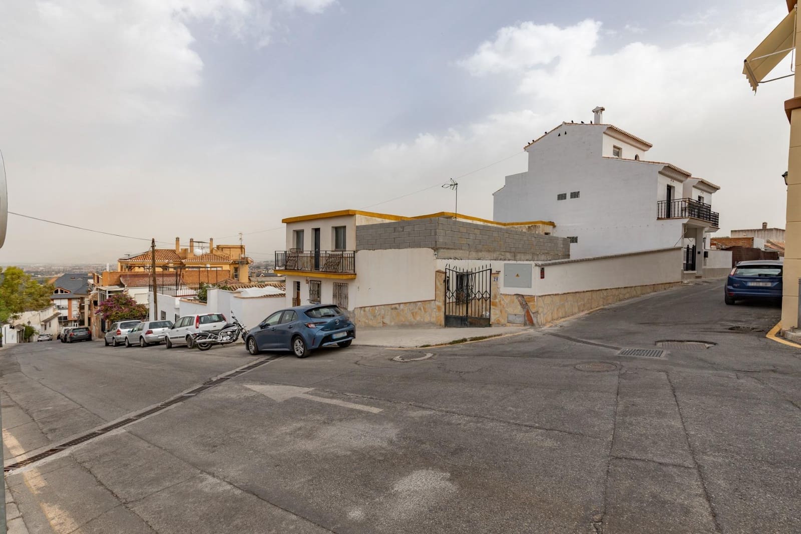 6 bedroom Townhouse for sale in Monachil - € 355,000 (Ref: 9434206)