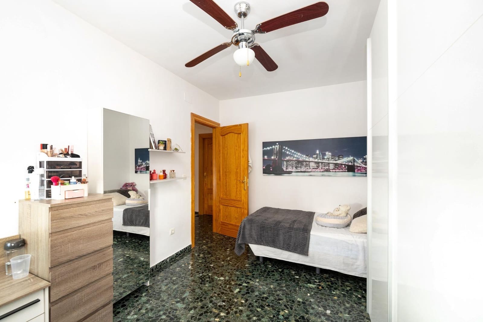 3 bedroom Townhouse for sale in Peligros with garage - € 205,000 (Ref: 9434210)