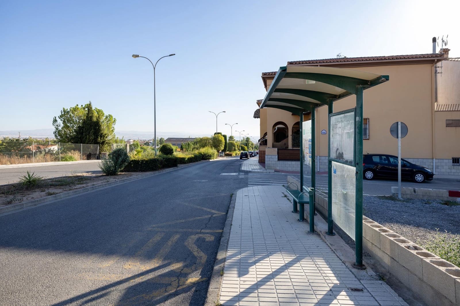 3 bedroom Townhouse for sale in Peligros with garage - € 205,000 (Ref: 9434210)