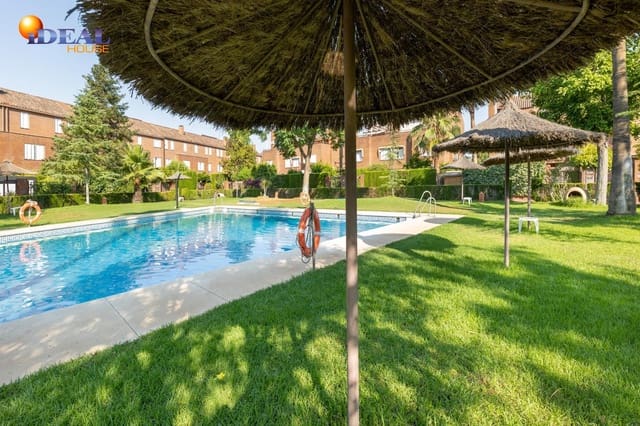 5 makuuhuone Huvila myytävänä paikassa Cerrillo de Maracena - Periodistas, Granada kaupunki mukana uima-altaan 
autotalli - 950 000 € (Ref: 9434212)