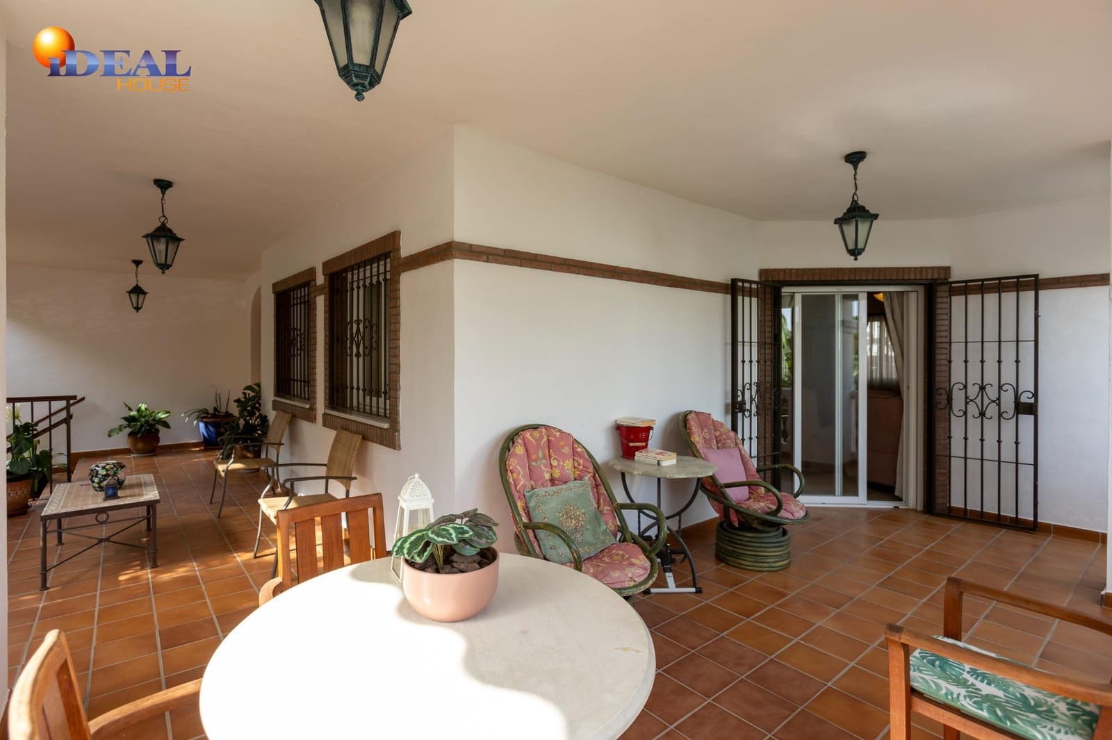 5 bedroom Villa for sale in Motril with pool garage - € 1,160,000 (Ref: 9434213)