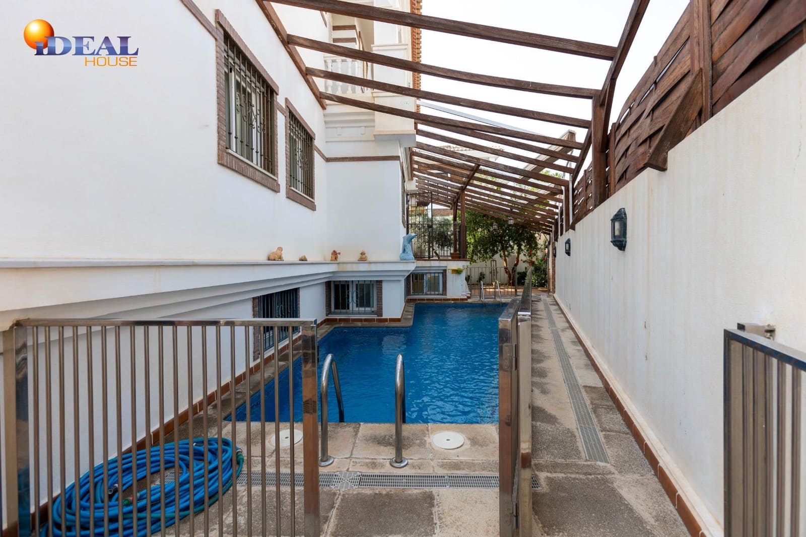 5 bedroom Villa for sale in Motril with pool garage - € 1,160,000 (Ref: 9434213)